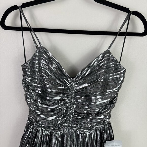 Socialite Metallic Midi Dress Silver Pleated XS NWT Ruched Bodice Holiday Party - Picture 5 of 13